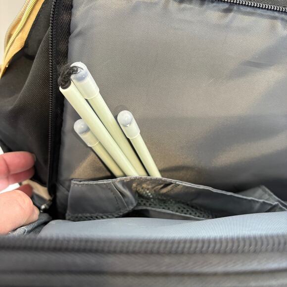 Debug- Diaper Backpack Travel Changing Station with 30L Bassinet- Black - Picture 9 of 11